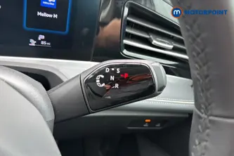 Volkswagen Passat Life Automatic Petrol Plug-In Hybrid Estate - Stock Number (1656623) - 6th supplementary image