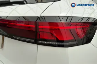 Volkswagen Passat Life Automatic Petrol Plug-In Hybrid Estate - Stock Number (1656623) - 36th supplementary image