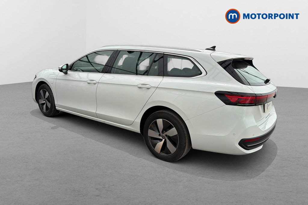 Volkswagen Passat Life Automatic Petrol Plug-In Hybrid Estate - Stock Number (1656623) - Drivers side rear corner