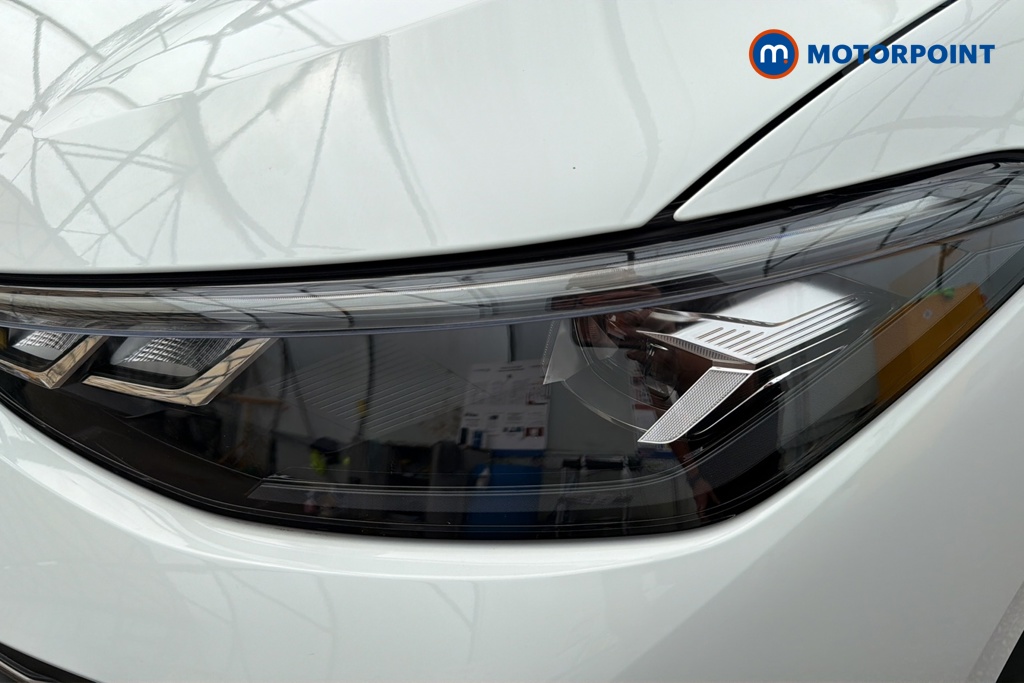 Volkswagen Passat Life Automatic Petrol Plug-In Hybrid Estate - Stock Number (1656623) - 42nd supplementary image