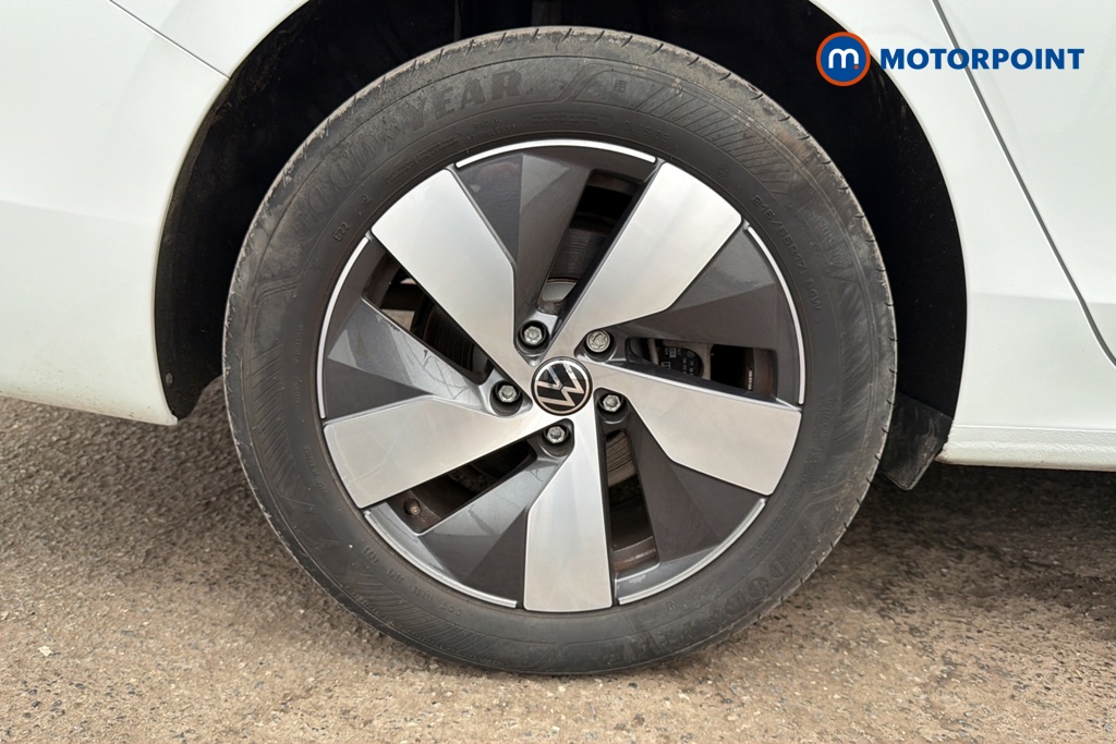 Volkswagen Passat Life Automatic Petrol Plug-In Hybrid Estate - Stock Number (1656623) - 46th supplementary image