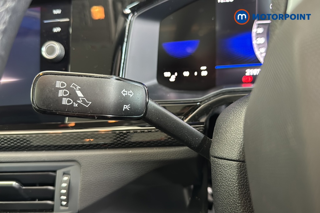 Volkswagen Polo Life Manual Petrol Hatchback - Stock Number (1656683) - 5th supplementary image