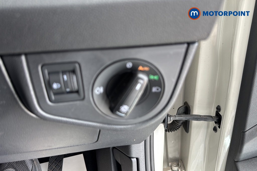 Volkswagen Polo Life Manual Petrol Hatchback - Stock Number (1656683) - 11th supplementary image