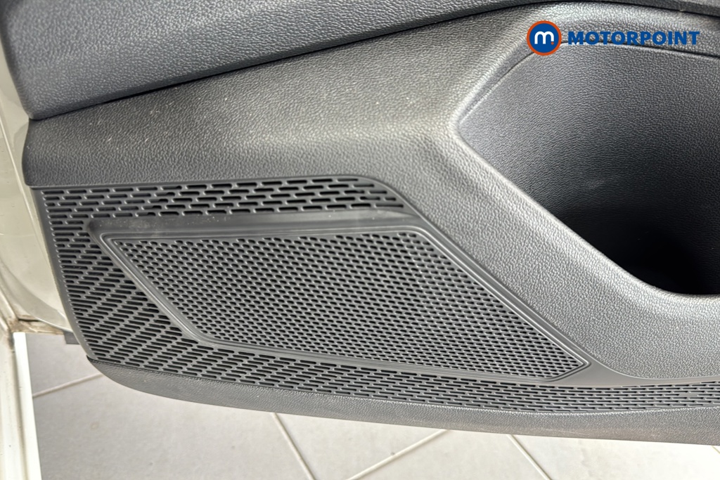 Volkswagen Polo Life Manual Petrol Hatchback - Stock Number (1656683) - 21st supplementary image