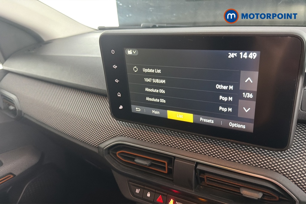 Dacia Sandero Stepway Prestige Automatic Petrol Hatchback - Stock Number (1656830) - 8th supplementary image