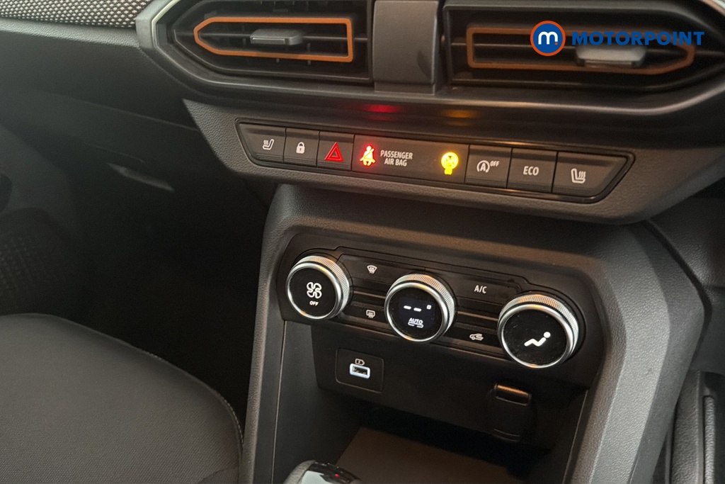 Dacia Sandero Stepway Prestige Automatic Petrol Hatchback - Stock Number (1656830) - 12th supplementary image
