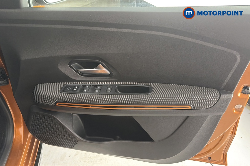 Dacia Sandero Stepway Prestige Automatic Petrol Hatchback - Stock Number (1656830) - 18th supplementary image