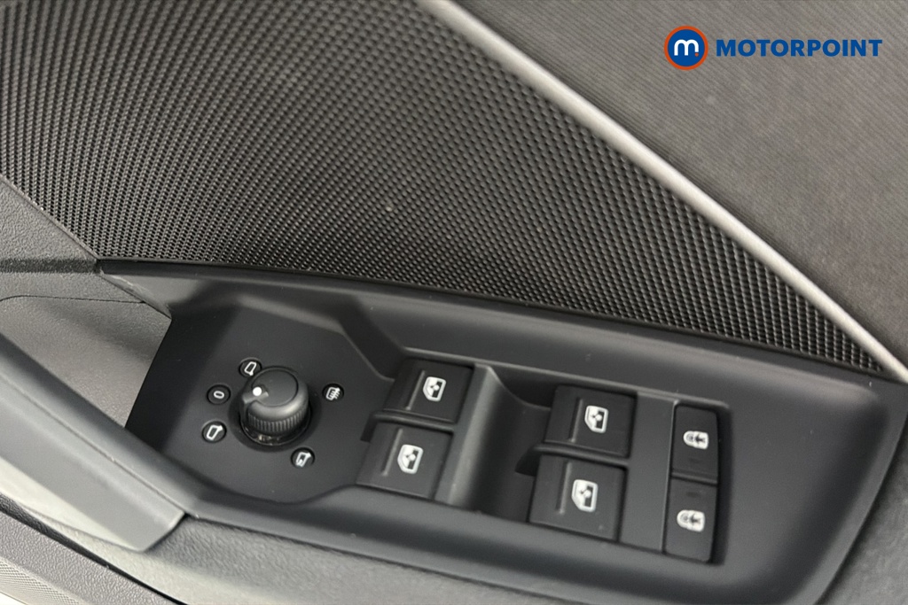 Audi A3 Technik Automatic Petrol Hatchback - Stock Number (1656985) - 19th supplementary image
