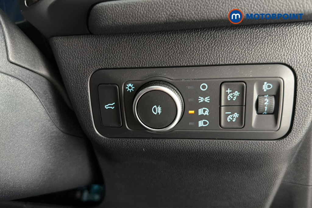 Ford Kuga St-Line Automatic Petrol-Electric Hybrid SUV - Stock Number (1657366) - 11th supplementary image