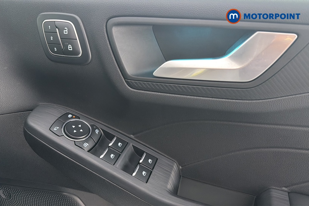 Ford Kuga St-Line Automatic Petrol-Electric Hybrid SUV - Stock Number (1657366) - 19th supplementary image