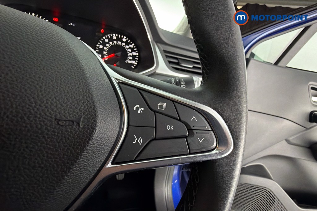 Renault Captur Iconic Manual Petrol SUV - Stock Number (1657408) - 4th supplementary image