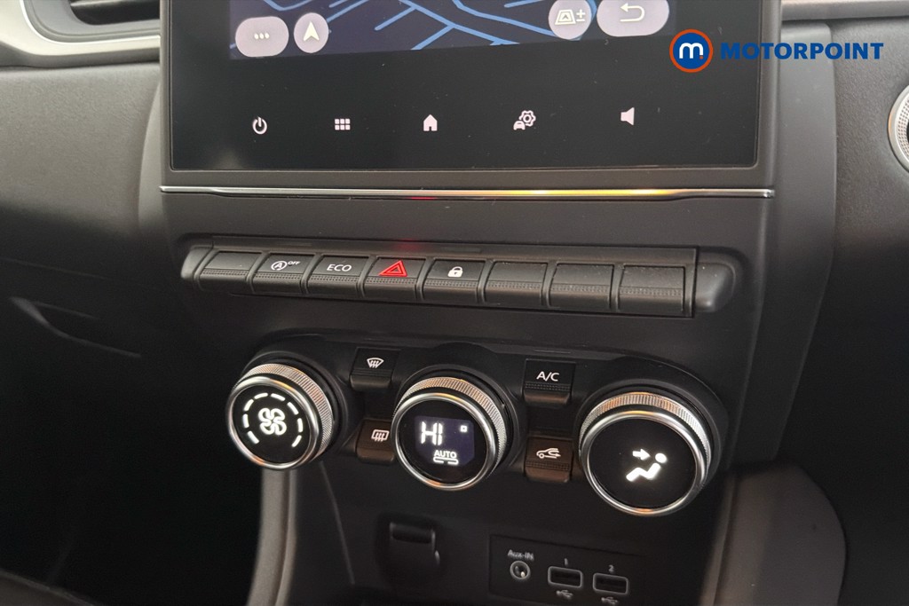 Renault Captur Iconic Manual Petrol SUV - Stock Number (1657408) - 12th supplementary image