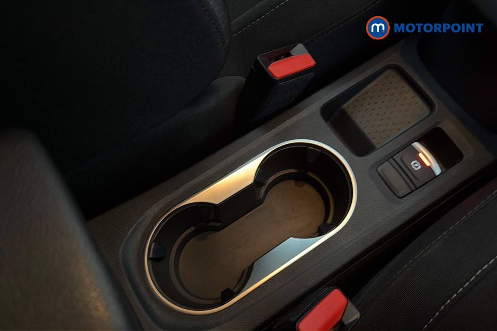 Renault Captur Iconic Manual Petrol SUV - Stock Number (1657408) - 16th supplementary image