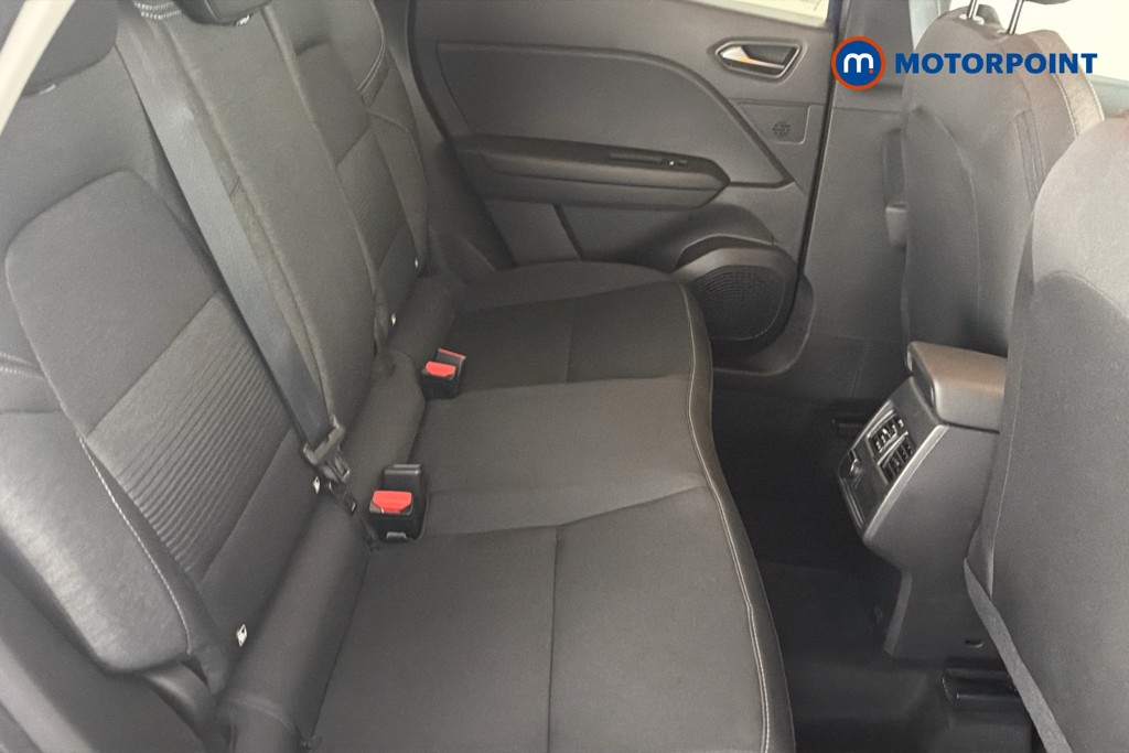 Renault Captur Iconic Manual Petrol SUV - Stock Number (1657408) - 28th supplementary image
