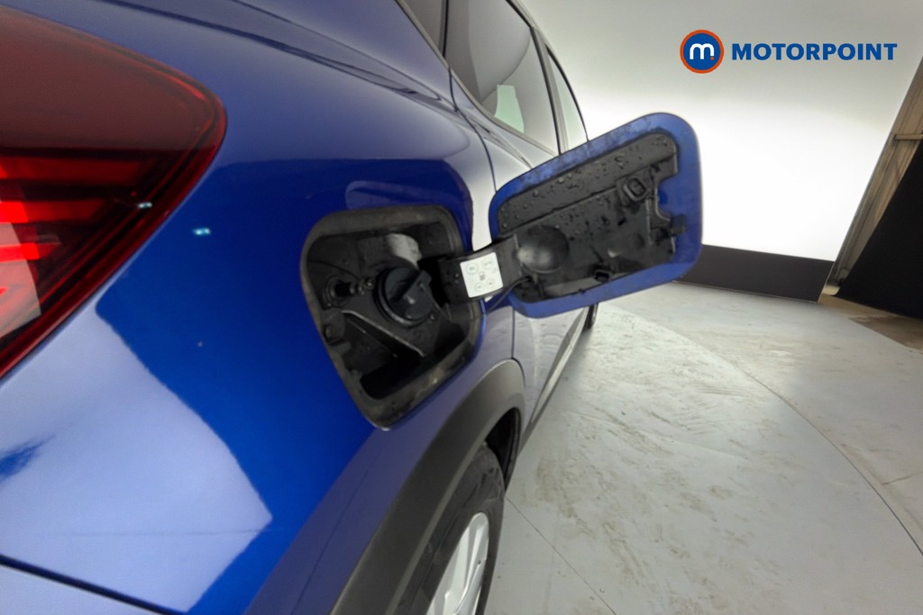 Renault Captur Iconic Manual Petrol SUV - Stock Number (1657408) - 41st supplementary image