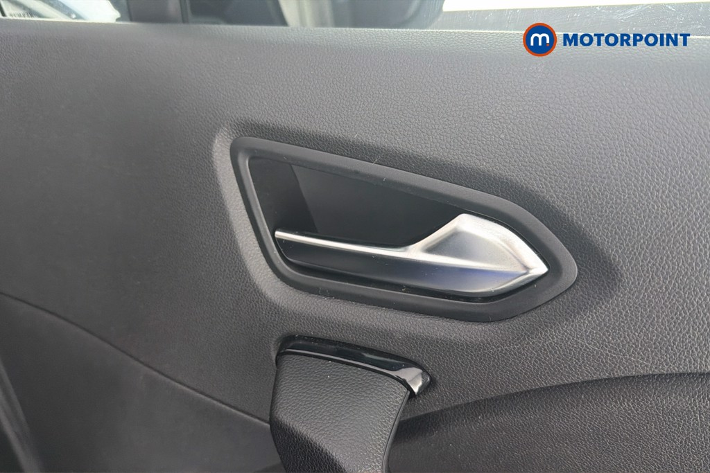 Renault Captur Iconic Manual Petrol SUV - Stock Number (1657408) - 42nd supplementary image