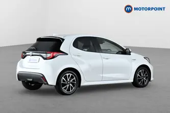 Toyota Yaris Design Automatic Petrol-Electric Hybrid Hatchback - Stock Number (1657737) - Drivers side rear corner