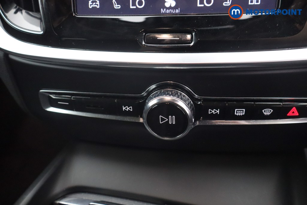 Volvo V60 Plus Automatic Petrol Estate - Stock Number (1658351) - 19th supplementary image