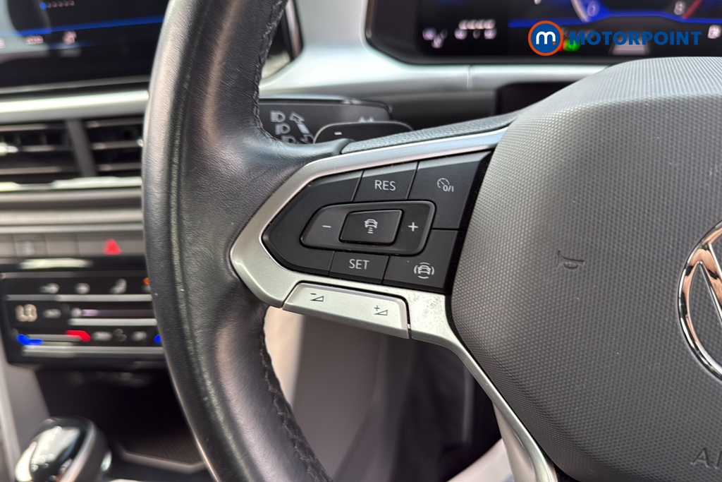 Volkswagen T-Roc Life Automatic Petrol SUV - Stock Number (1658379) - 4th supplementary image