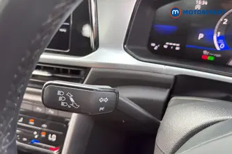 Volkswagen T-Roc Life Automatic Petrol SUV - Stock Number (1658379) - 5th supplementary image