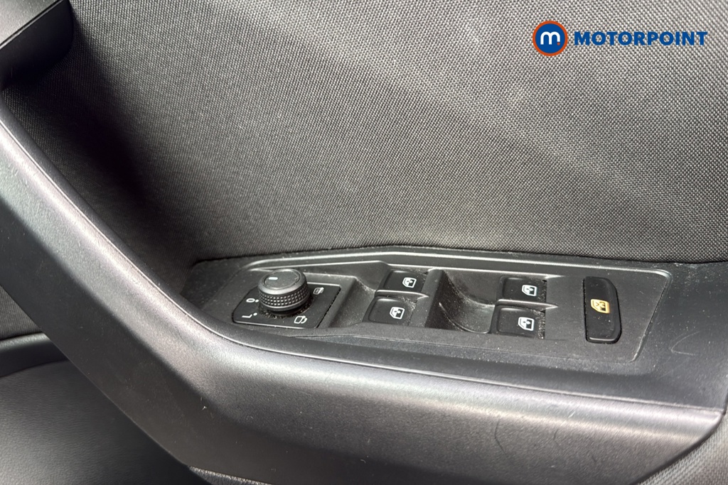 Volkswagen T-Roc Life Automatic Petrol SUV - Stock Number (1658379) - 10th supplementary image