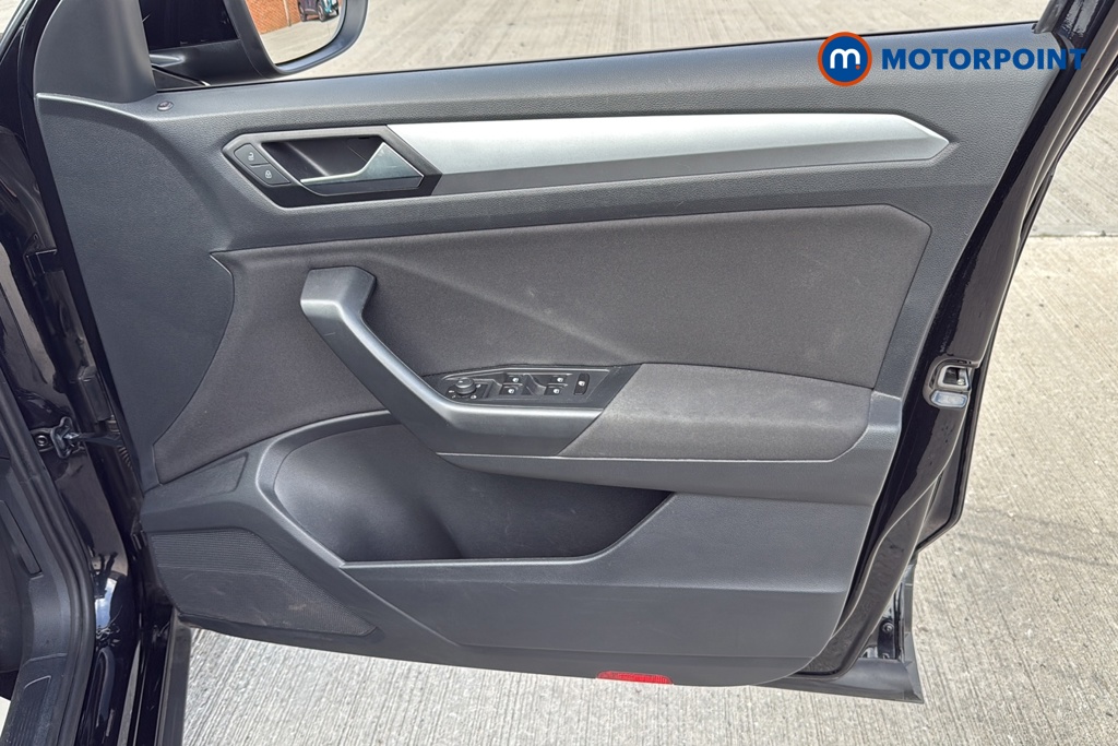 Volkswagen T-Roc Life Automatic Petrol SUV - Stock Number (1658379) - 18th supplementary image