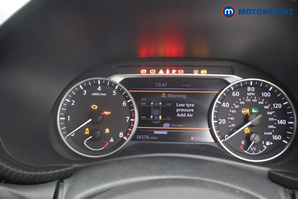 Nissan Juke N-Connecta Manual Petrol SUV - Stock Number (1642330) - 15th supplementary image