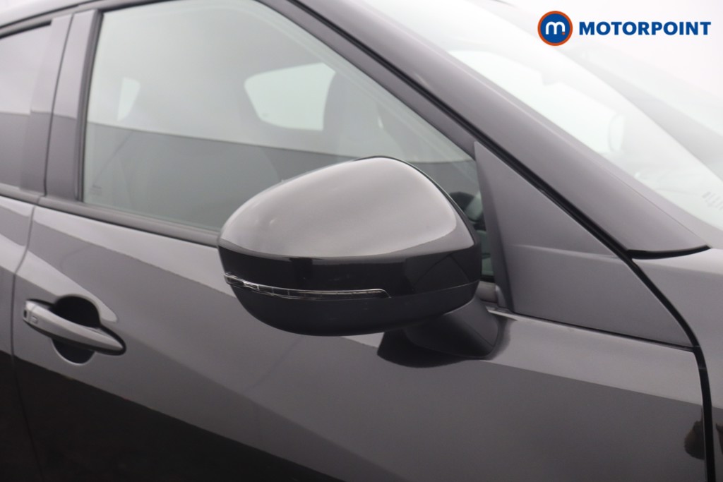 Nissan Juke N-Connecta Manual Petrol SUV - Stock Number (1642330) - 22nd supplementary image