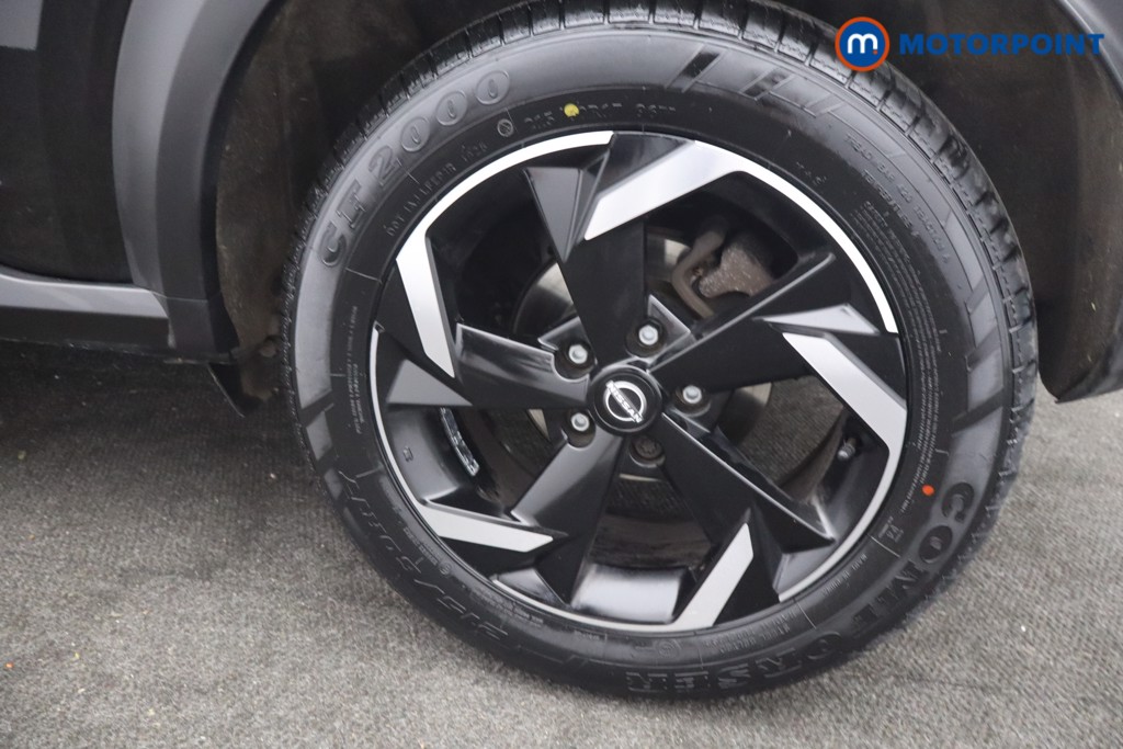 Nissan Juke N-Connecta Manual Petrol SUV - Stock Number (1642330) - 28th supplementary image