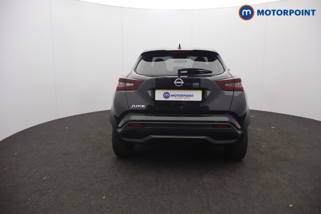 Nissan Juke N-Connecta Manual Petrol SUV - Stock Number (1642330) - 1st supplementary image