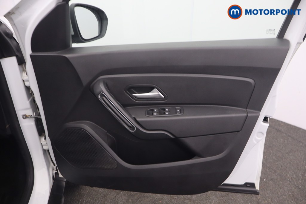 Dacia Duster Comfort Manual Petrol SUV - Stock Number (1650249) - 9th supplementary image