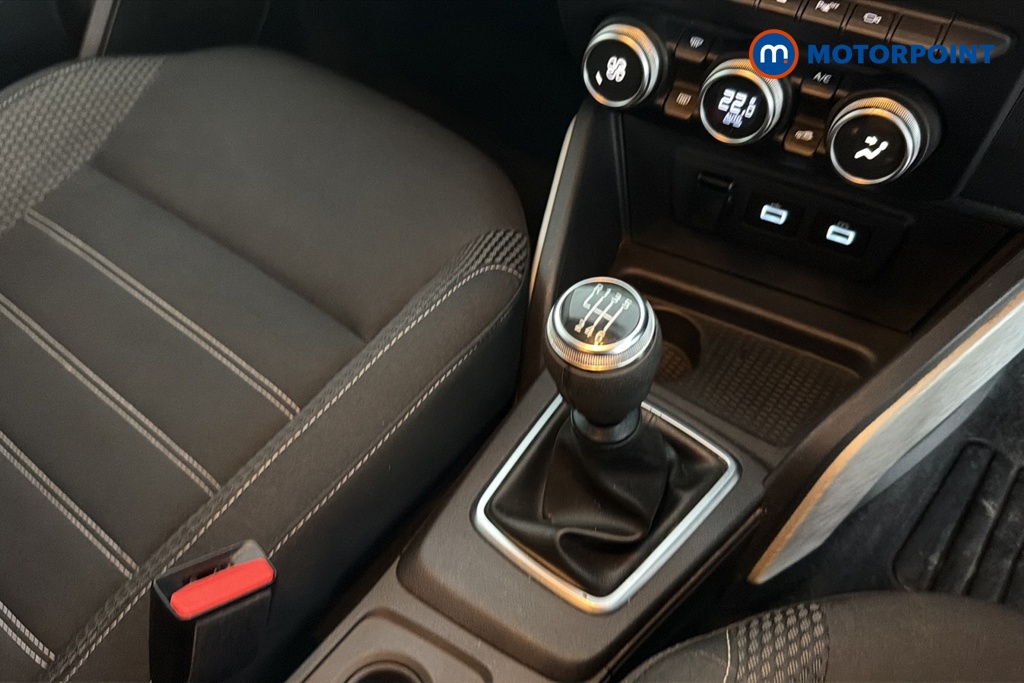 Dacia Duster Prestige Manual Petrol SUV - Stock Number (1650447) - 15th supplementary image