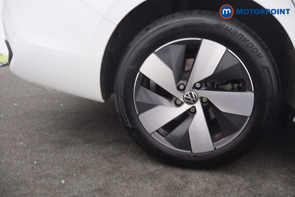Volkswagen Passat Life Automatic Petrol Plug-In Hybrid Estate - Stock Number (1656621) - 7th supplementary image