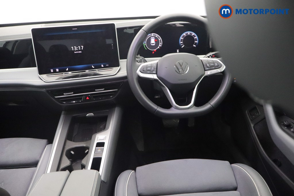 Volkswagen Passat Life Automatic Petrol Plug-In Hybrid Estate - Stock Number (1656621) - 9th supplementary image