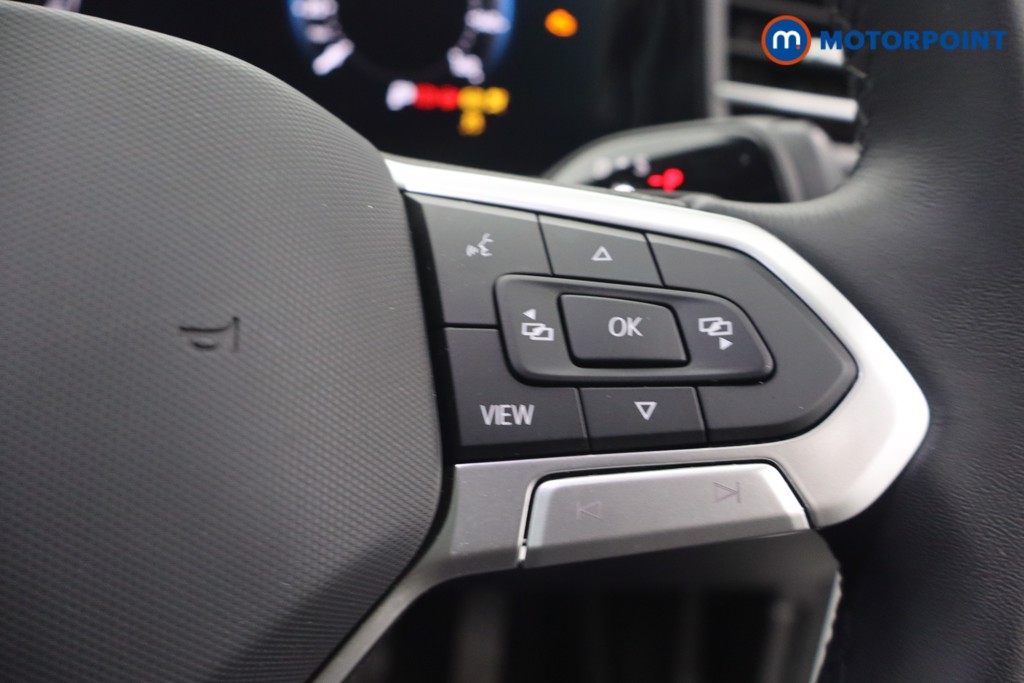 Volkswagen Passat Life Automatic Petrol Plug-In Hybrid Estate - Stock Number (1656621) - 17th supplementary image