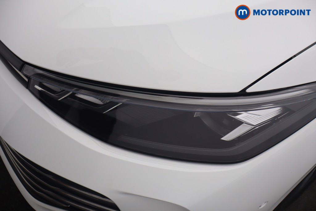 Volkswagen Passat Life Automatic Petrol Plug-In Hybrid Estate - Stock Number (1656621) - 28th supplementary image