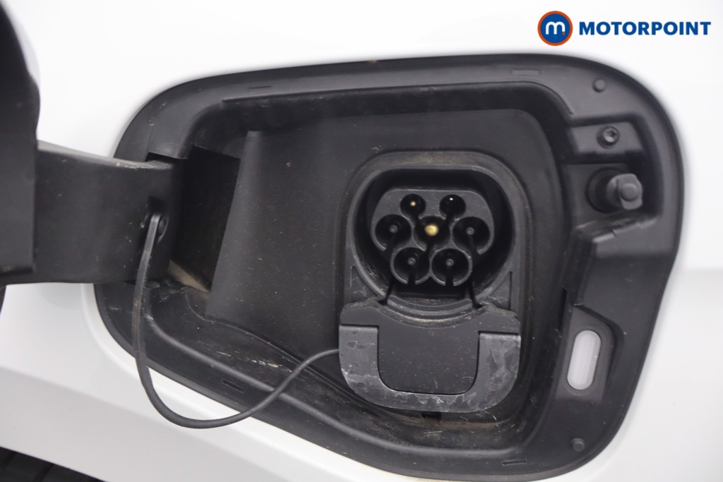 Volkswagen Passat Life Automatic Petrol Plug-In Hybrid Estate - Stock Number (1656621) - 31st supplementary image