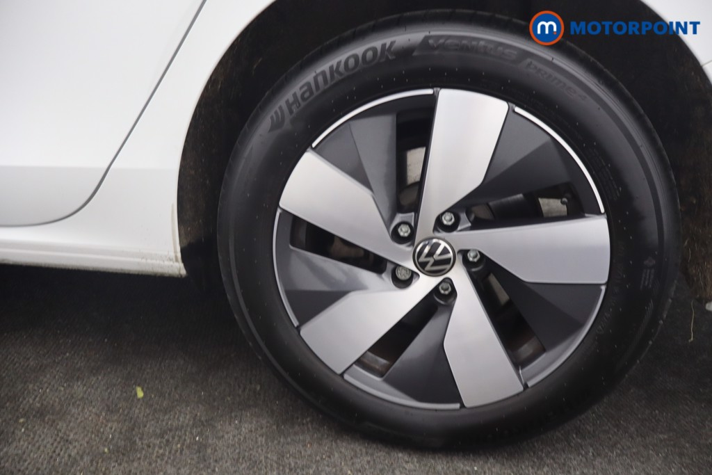 Volkswagen Passat Life Automatic Petrol Plug-In Hybrid Estate - Stock Number (1656621) - 32nd supplementary image