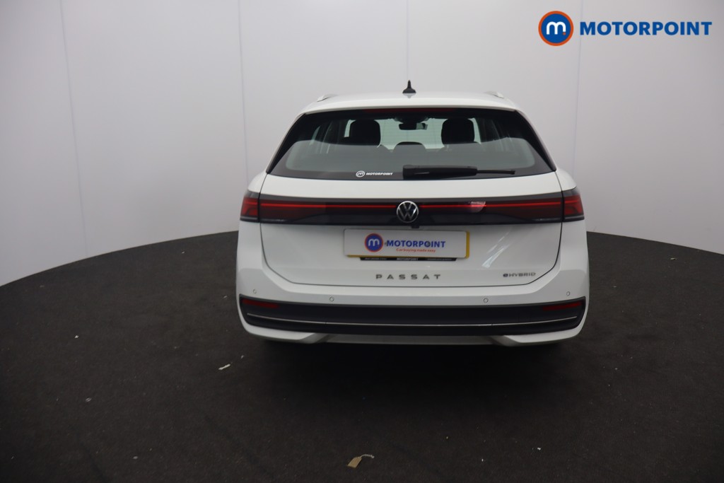 Volkswagen Passat Life Automatic Petrol Plug-In Hybrid Estate - Stock Number (1656621) - 1st supplementary image