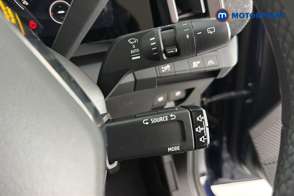 Renault Megane E-Tech Iconic Automatic Electric Hatchback - Stock Number (1657449) - 6th supplementary image