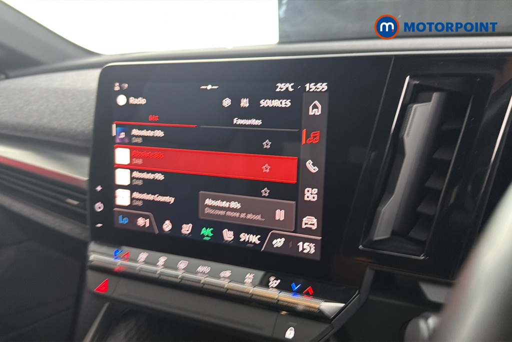 Renault Megane E-Tech Iconic Automatic Electric Hatchback - Stock Number (1657449) - 8th supplementary image