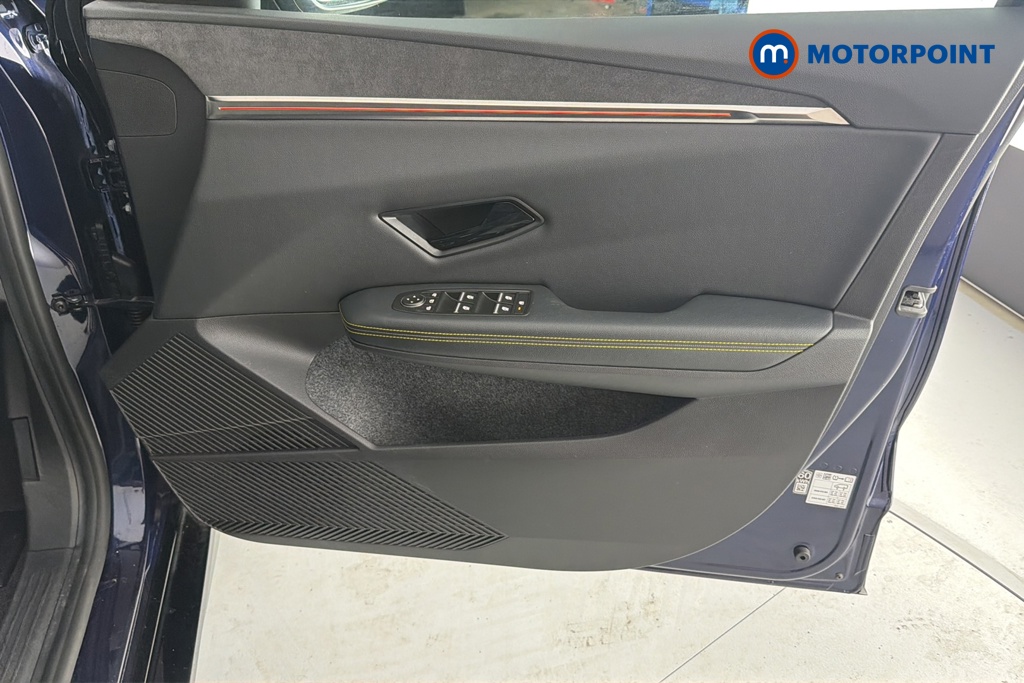 Renault Megane E-Tech Iconic Automatic Electric Hatchback - Stock Number (1657449) - 18th supplementary image