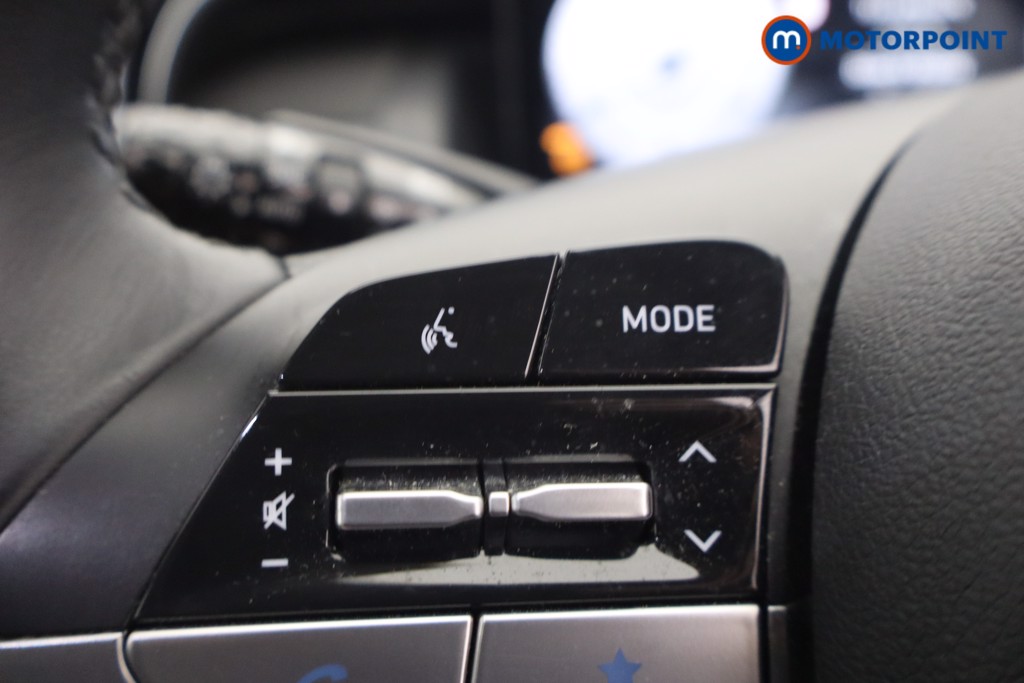 Hyundai Tucson Ultimate Manual Petrol SUV - Stock Number (1657532) - 14th supplementary image