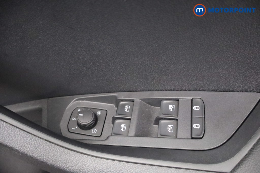 Skoda Karoq Sportline Edition Automatic Petrol SUV - Stock Number (1657536) - 11th supplementary image