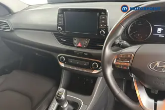 Hyundai I30 Se Nav Manual Petrol Hatchback - Stock Number (1657850) - 1st supplementary image