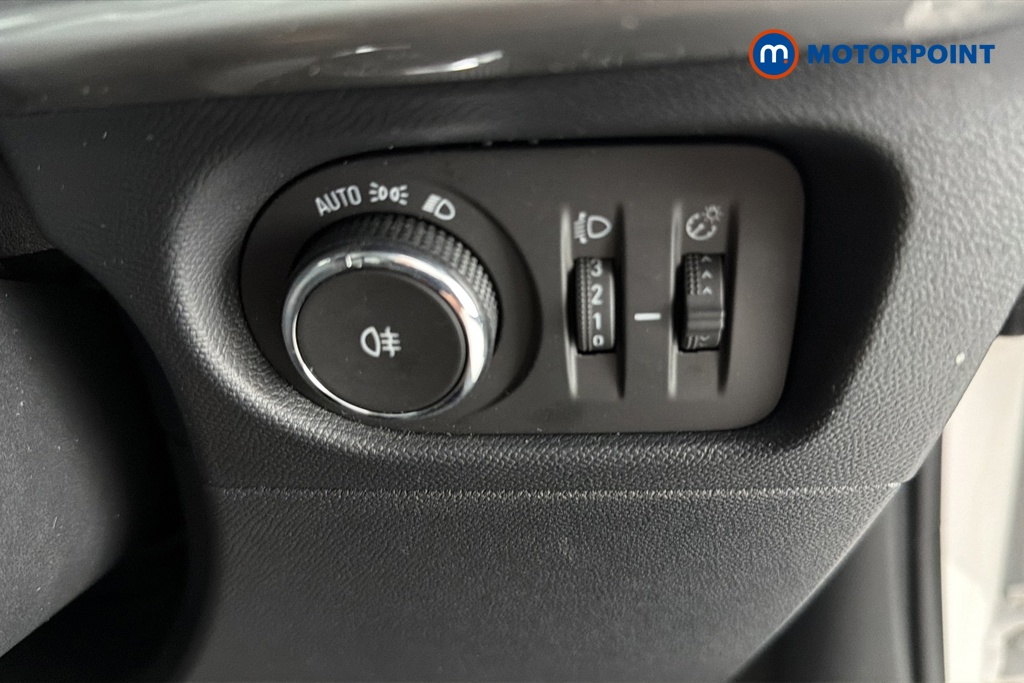 Vauxhall Mokka Design Automatic Petrol SUV - Stock Number (1657997) - 11th supplementary image