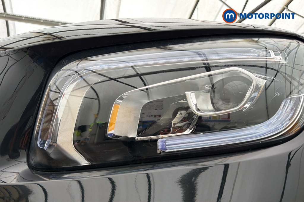 Mercedes-Benz GLB Amg Line Automatic Petrol SUV - Stock Number (1658190) - 42nd supplementary image