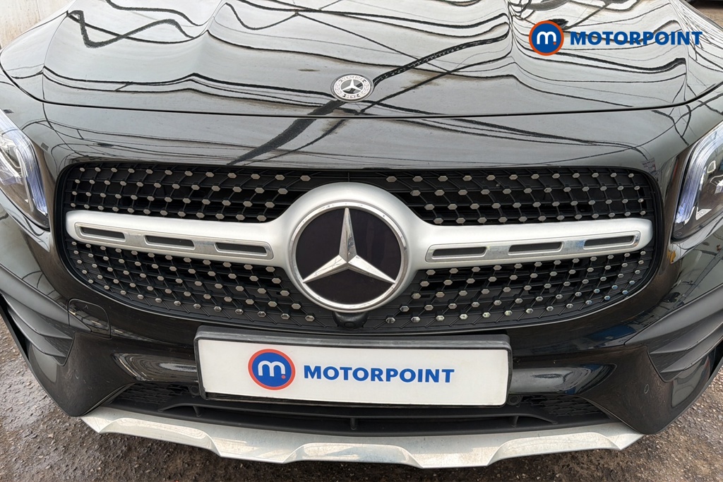 Mercedes-Benz GLB Amg Line Automatic Petrol SUV - Stock Number (1658190) - 43rd supplementary image