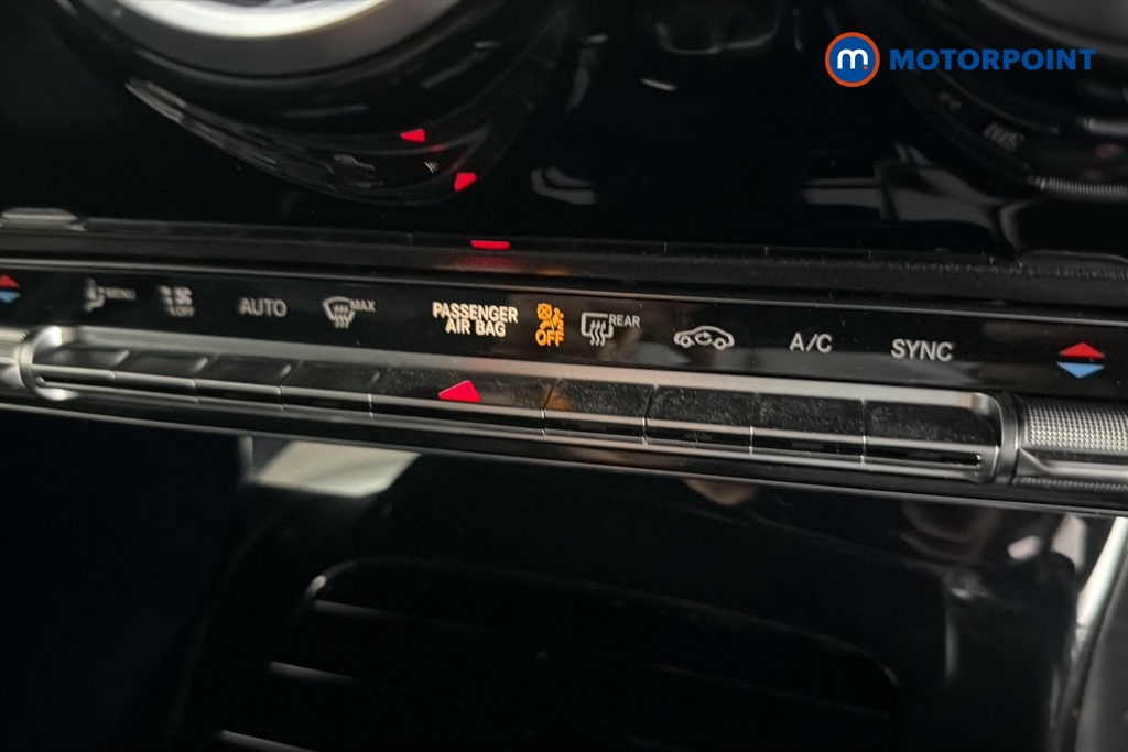 Mercedes-Benz A Class Amg Line Automatic Petrol Hatchback - Stock Number (1642071) - 12th supplementary image