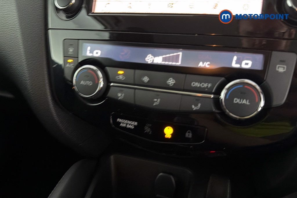 Nissan Qashqai Acenta Premium Manual Petrol SUV - Stock Number (1643932) - 11th supplementary image